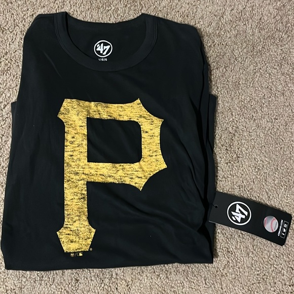 47 Tops - Pirates ‘47 Brand Adult T-Shirt, NWT